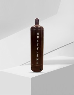 High pressure acetylene cylinders, suitable for industrial use, in line with international standards